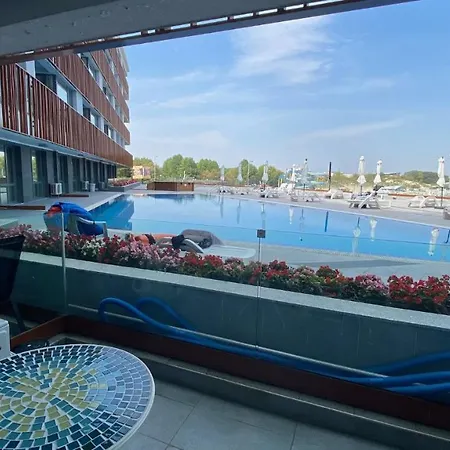 아파트 Paradiso 'b' 108 Private Cozy 네세부르