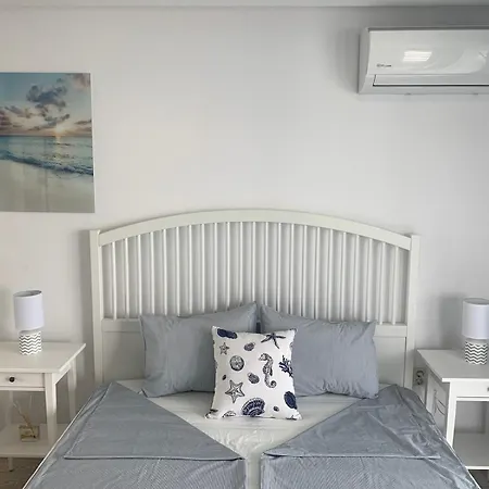 아파트 Paradiso 'b' 108 Private Cozy 네세부르