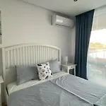 Paradiso 'b' 108 Private Cozy Apartment *