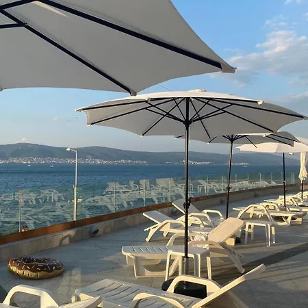 Paradiso 'b' 108 Private Cozy Apartment *