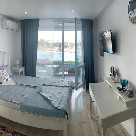 Paradiso 'b' 108 Private Cozy דירה נסבר